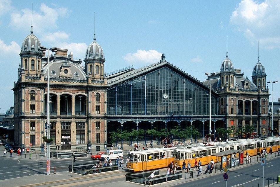 Még idén megköthetik a támogatási szerződéseket két budapesti pályaudvar felújításának előkészítésére