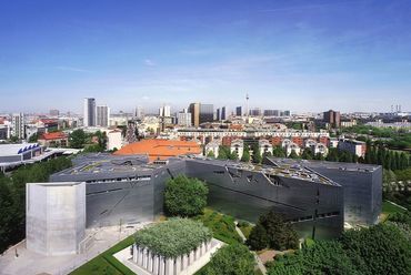 Zsidó Múzeum, Berlin - építész: Daniel Libeskind - fotó: Wikipédia