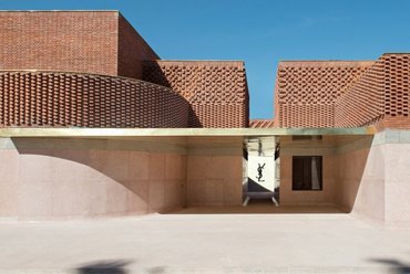 Musée Yves Saint Laurent, Marrákes - építész: Studio KO, fotó: Nicolas Mathéus
