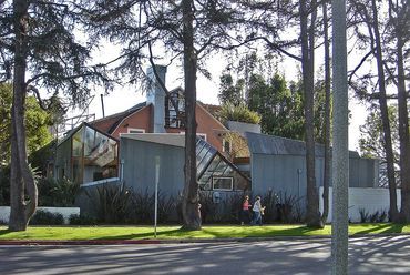 Gehry háza, Santa Monica (USA), 1978 - építész: Frank Gehry - fotó: Wikipédia