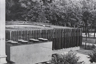 Rózsakert bisztró, Hévíz (1969), homlokzati részlet (szkennelt fotó a MÉ1969/5-ből) - fotós feltehetően: Bognár János