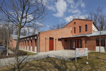 EFT Központ és üzemépület bővítése - építész: Paládi-Kovács Ádám
