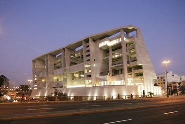 UTEC, Lima Egyetemi Campus - építész: Grafton Architects