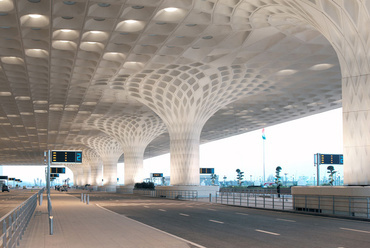 Chhatrapati Shivaji Maharaj International, Mumbai - építész: Skidmore, Owings & Merrill