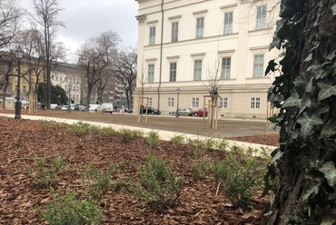 A rekonstruált Múzeumkert a nemzeti ünnep hetében - fotó: Bardóczi Sándor