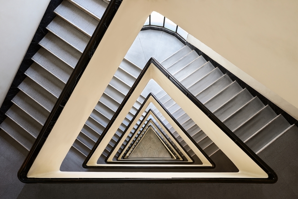 Lépcsőház Újlipótvárosban - fotó: Alovits Bálint
