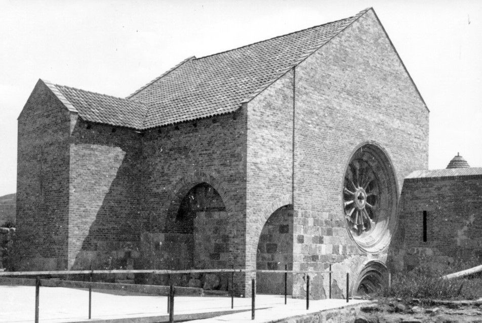 Az esztegomi kápolna novecento kiegészítése, Forrás: Várnai Dezső építész archívuma, Magyar Építészeti Múzeum