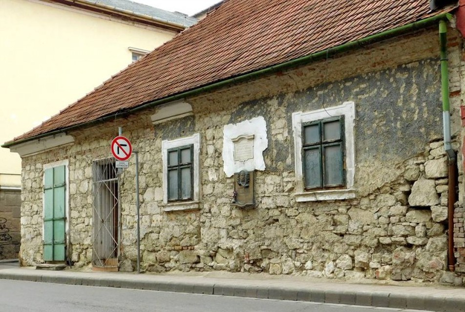 Pénzhiány miatt állt le az egri Lenkey-ház megmentése