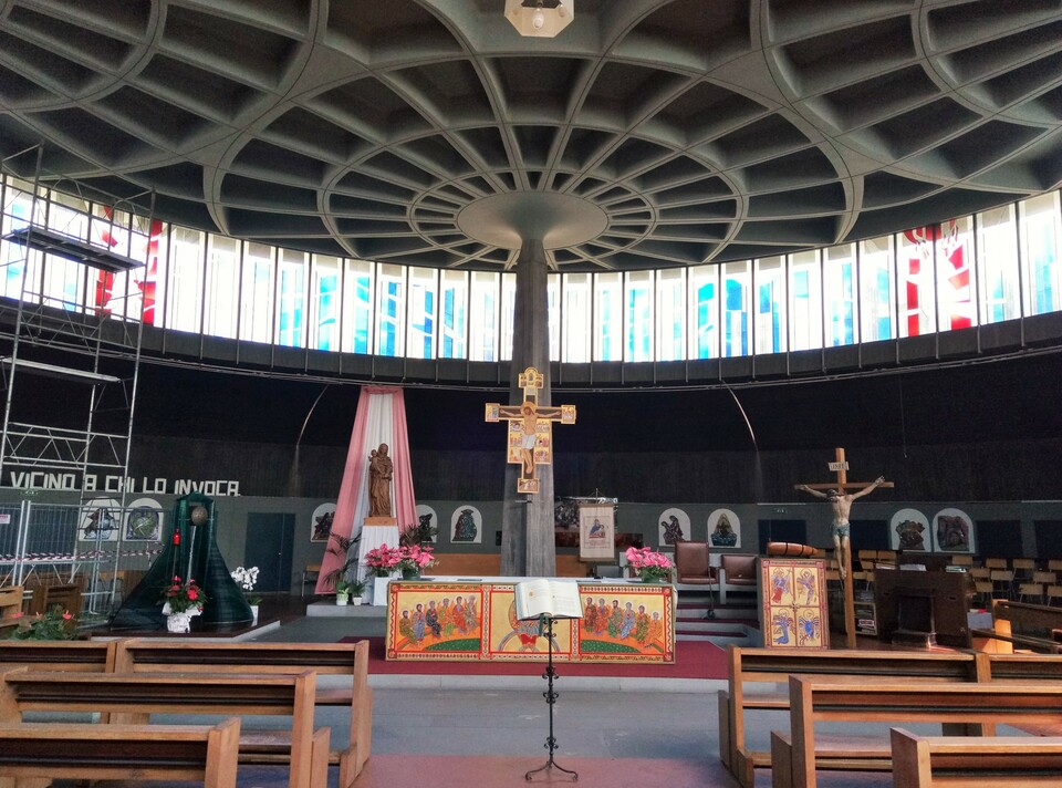 Pier Luigi Nervi: La chiesa del Cuore Immacolato di Maria, Bologna (1965). Fotó: Lampert Rózsa