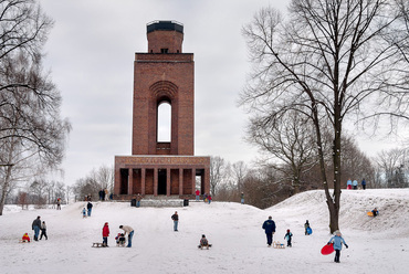 Thomas Kläber: Bismarck-torony (Bismarckturm), Burg, Németország, 2019. Fotó © Thomas Kläber, a Brandenburgisches Landesmuseums für moderne Kunst (BLMK) engedélyével