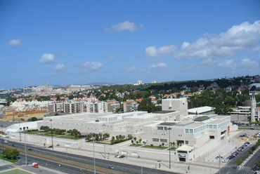 Gregotti Associati: Centro Cultural de Belém, Lisszabon, 1993. Fotó: Leandro Ciuffo, Wikimedia Commons