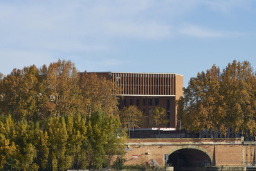 Grafton Architects: Université Toulouse 1 Capitole, Toulouse, Franciaország, 2019. Fotó: Dennis Gilbert, a Pritzker Architecture Prize jóvoltából