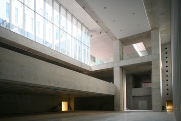 Grafton Architects: Universita Luigi Boccioni, Milánó, Olaszország, 2008. Fotó: Federico Brunetti, a Pritzker Architecture Prize jóvoltából