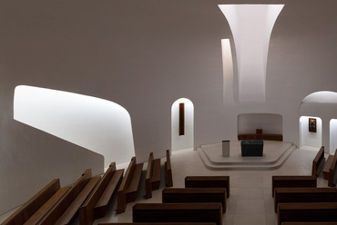 Robert Gutowski Architects: Szent II. János Pál templom, Páty. Fotó: Bujnovszky Tamás