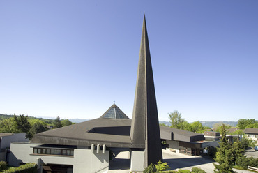 Justus Dahinden: Mária megkoronázása templom, Zürich, 1963-1965). Fotó: s und k werbefotografie, Wikimedia Commons