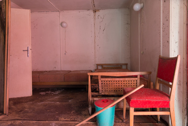 Elhagyatott őrhelyek az Aliga II. területén - fotó: Walton(Reimholz) Eszter