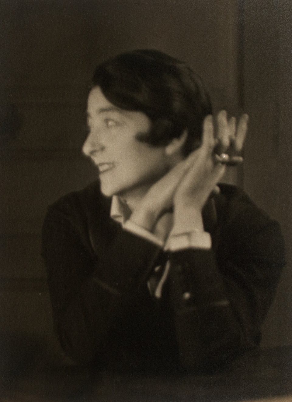 Eileen Gray. Fotó: Berenice Abbott, Párizs, 1926. Forrás: National Museum Ireland