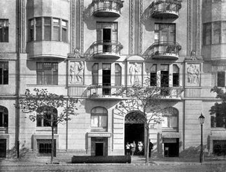 Nagy Virgil (1859-1921) építész bérháza - fotó: Erdélyi Mór 1913 