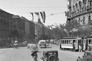 1949 - Magyarország,Budapest V.,Budapest VI.,Budapest XIII. Nyugati (Marx) tér, szemben a Szent István körút. Forrás: Fortepan, adományozó: Magyar Rendőr