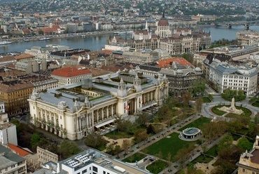 A Tőzsdepalota távlati képe