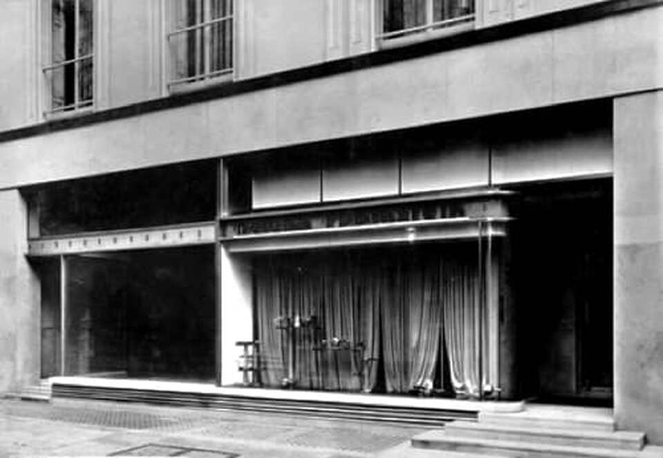 London, 26 Grafton Street, portál, 1926 körül, tervező: Goldfinger Ernő és Szivessy Endre (RIBA Collections) 