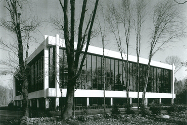 Harrison irodaépület, Harrison, New York, 1973