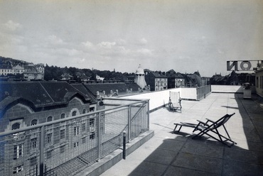 Bartók Béla (Horthy Miklós) út 62-64., a Simplon-ház tetőterasza, 1934. Forrás: Fortepan / Preisich család