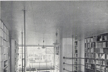 Amszterdam, Schröder en Dupont könyvesbolt, 1933-ban, tervező: Bodon Sándor (Tér és Forma, 1933/4-5., 152. o.)