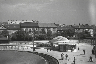 Széll Kálmán tér, 1941. Forrás: Fortepan / Kellner Ludwig