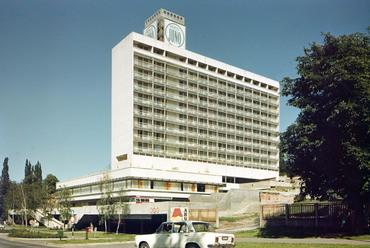 Hotel Juno, Miskolc – építész: Plesz Antal – fotó: https://mmakademia.hu/ 