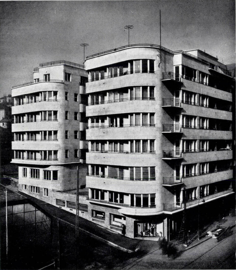 Budapest, Margit krt. 15-17., 1938-ban, tervező: Hofstätter Béla és Domány Ferenc (Tér és Forma, 1938/6., 180. o. és 191. o.)