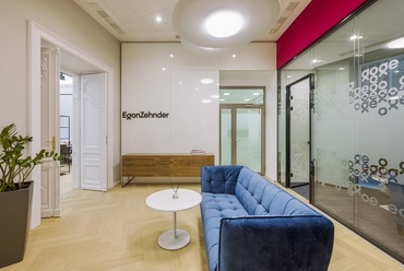 A MádiLáncos Studio által tervezett Egon Zehnder iroda. Fotó: Jaksa Bálint 