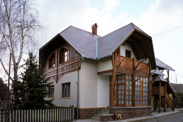 Rezneki ház, Zalaszentlászló – tervező: Makovecz Imre, 1985. – fotó: Zsitva Tibor
