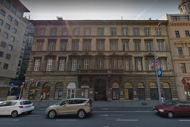 A Kossuth Lajos és a Szép utca sarkán álló ház egy 2018-as Google Street View felvételen.