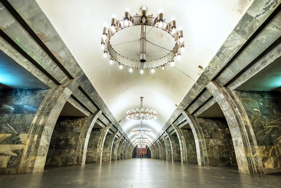 Utazás Kijev földalatti palotái között