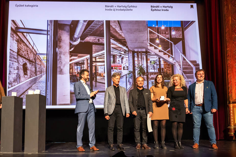 MÉD Épület kategória: Bánáti + Hartvig Építész Iroda – Média Építészeti Díja 2021 – fotó: Gulyás Attila