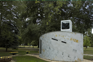 Camera Obscura a Miskolci Egyetem campusán, 2009 – tervezők: Szabó, Fabrícius Anna, Gyenis Tibor – fotó: Fabricius Anna