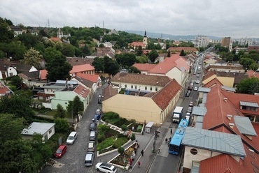 A telek a felújítás előtt - Forrás: budapestdialog.hu