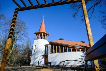 Átadták Balatonakarattya új református templomát. Fotó: MTI / Vasvári Tamás 