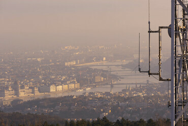 2. ábra: Szmog Budapesten. Fotó: Koller József | unsplash