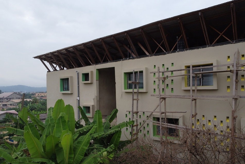 Egy ghánai iskolaépítés margójára