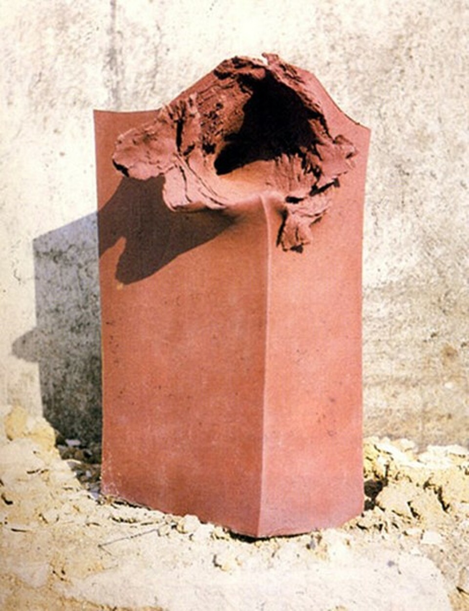 Schrammel Imre: Lőtt oszlop, 1981-85, Lelkes László fotója