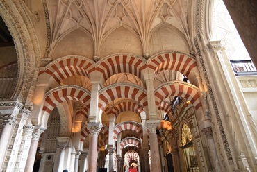 Rétegek - A Córdobai Mecset-Katedrális, fotó: cordobamosque.commons.gc.cuny.edu
