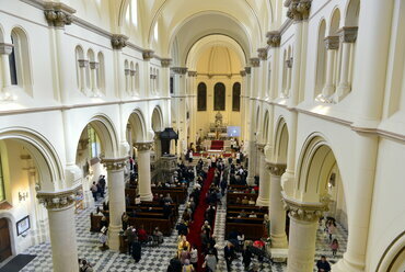 A felújított Bakáts téri Assisi Szent Ferenc-főplébániatemplom belseje. Fotó: MTI/Kovács Attila