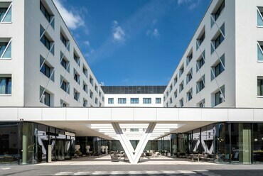 Mercure Debrecen – BORD Építész Stúdió – fotó: Palkó György