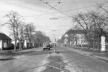 fortepan_79808 Soroksári út, a Közvágóhíd felől a Boráros tér felé nézve, 1960. Forrás Fortepan/UVATERV