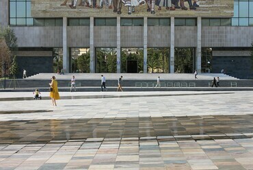 51N4E: Skanderbeg tér. Fotó: Filip Dujardin