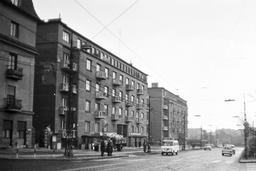 Hegyalja út az Alkotás utca - Budaörsi út találkozásánál, 1971. Forrás: Fortepan/FŐMTERV