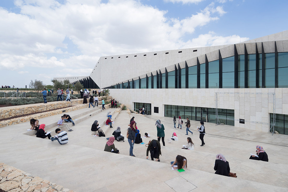 Palestinian Museum – © heneghan peng architects