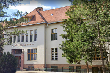 A Debreceni Gyermekklinika főépülete. Forrás: Google Maps
